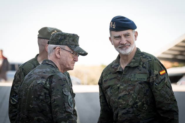 King Felipe VI oversees the digital defense capabilities of the Joint Cyberspace Command at Retamares King Felipe VI during the visit to the facilities of the Joint Cyberspace Command MCCE at the Retamares Base, May 14, 2026, in Pozuelo de Alarcón, Madrid Spain The monarch learns first-hand about the advanced surveillance and cyber threat response systems that protect military information networks and guarantee national digital security 14 MAY 2026 Diego Radamé Pozuelo de Alarcon, Madrid Pozuelo de Alarcon, Madrid Spain  Copyright: xDiegoxRadamÃ sx 7522067