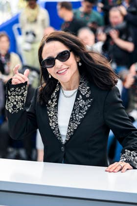 79eme Festival International du Film de Cannes Photocall with cast of Tangles 79th International Cannes Film Festival Photocall with cast of Tangles 455981 2026 05 14 Louis Dreyfus, Julia  Copyright: xSergexArnalx xStarfacex STAR_455981_003