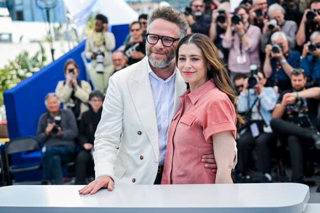 79eme Festival International du Film de Cannes Photocall with cast of Tangles 79th International Cannes Film Festival Photocall with cast of Tangles 455981 2026 05 14 Miller Rogen, Lauren Rogen, Seth  Copyright: xSergexArnalx xStarfacex STAR_455981_010