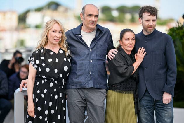 79eme Festival International du Film de Cannes Photocall with cast of LAbandon 79th International Cannes Film Festival Photocall with cast of LAbandon 455978 2026 05 14 Bercot, Emmanuelle Reinartz, Antoine Paty, Mickaelle Garenq, Vincent  Copyright: xEstellexCarlierx xStarfacex STAR_455978_030