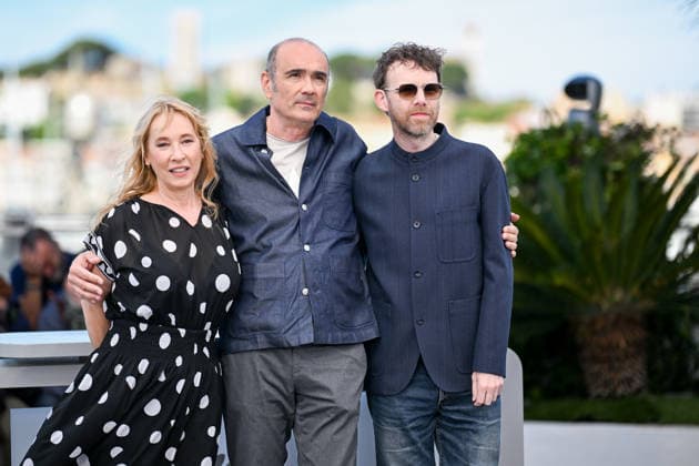 79eme Festival International du Film de Cannes Photocall du film LAbandon 79th International Cannes Film Festival Photocall with cast of LAbandon 455978 2026 05 14 Bercot, Emmanuelle Reinartz, Antoine Garenq, Vincent  Copyright: xEstellexCarlierx xStarfacex STAR_455978_031