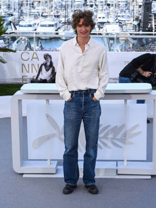 IPA84676403 - Cannes, 79th Cannes Film Festival 2026, day 2 - photocall of L Ã‚ge D Or (The Golden Age) - Pictured: Vassili Schneider  Copyright: xAlbertoxTerenghix xPoolxPhotoxEventsx07x 84676403