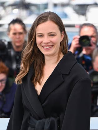 IPA84677052 - Cannes, 79th Cannes Film Festival 2026, day 2 - photocall of El Deshielo (The Meltdown) - Pictured: Saskia Rosendahl  Copyright: xAlbertoxTerenghix xPoolxPhotoxEventsx07x 84677052