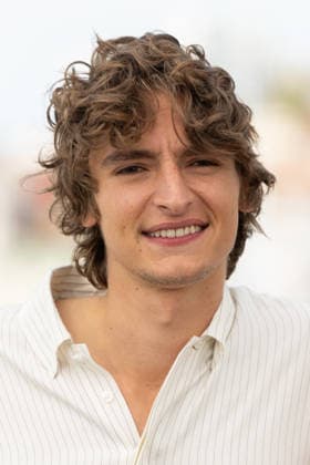 Vassili Schneider au photocall du film LÂge DOr The Golden Age lors du 79ème Festival International du Film de Cannes, France, le 14 mai 2026 Jacovides Moreau Bestimage LÂge DOr The Golden Age photocall at the 79th annual Cannes Film Festival at Palais des Festivals on May 14, 2026 in Cannes, France Cannes France  Copyright: xJACOVIDES-MOREAUx xBESTIMAGExJACOVIDES-MOREAUx xBESTIMAGEx