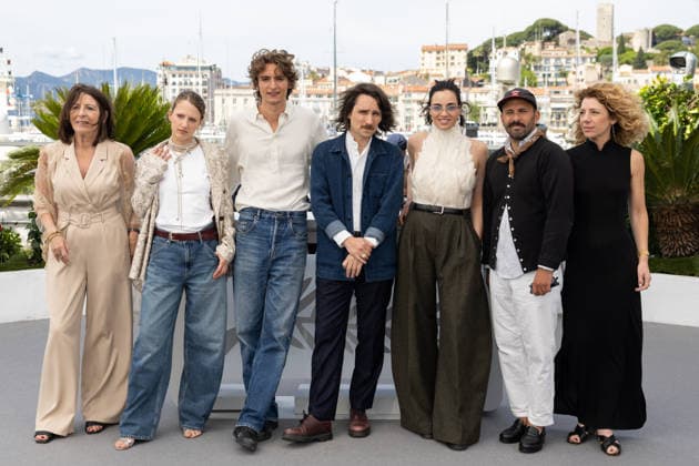 Enrica Capra, Yile Yara Vianello, Vassili Schneider, Bérenger Thouin, Souheila Yacoub, Pierre Antoine Billon et Carine Ruszniewski au photocall du film LÂge DOr The Golden Age lors du 79ème Festival International du Film de Cannes, France, le 14 mai 2026 Jacovides Moreau Bestimage LÂge DOr The Golden Age photocall at the 79th annual Cannes Film Festival at Palais des Festivals on May 14, 2026 in Cannes, France Cannes France  Copyright: xJACOVIDES-MOREAUx xBESTIMAGExJACOVIDES-MOREAUx xBESTIMAGEx