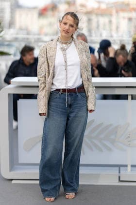Yile Yara Vianello au photocall du film LÂge DOr The Golden Age lors du 79ème Festival International du Film de Cannes, France, le 14 mai 2026 Jacovides Moreau Bestimage LÂge DOr The Golden Age photocall at the 79th annual Cannes Film Festival at Palais des Festivals on May 14, 2026 in Cannes, France Cannes France  Copyright: xJACOVIDES-MOREAUx xBESTIMAGExJACOVIDES-MOREAUx xBESTIMAGEx