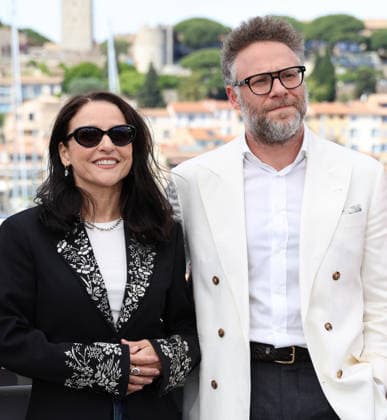 79ème Festival International du Film de Cannes Photocall with cast of the film Tangles 79th Cannes Film Festival Photocall with cast of the film Tangles Julia Louis Dreyfus and Seth Rogen 455989 2026 05 14 Cannes France  Copyright: xIsabellexVautierx xStarfacex STAR_455989_011