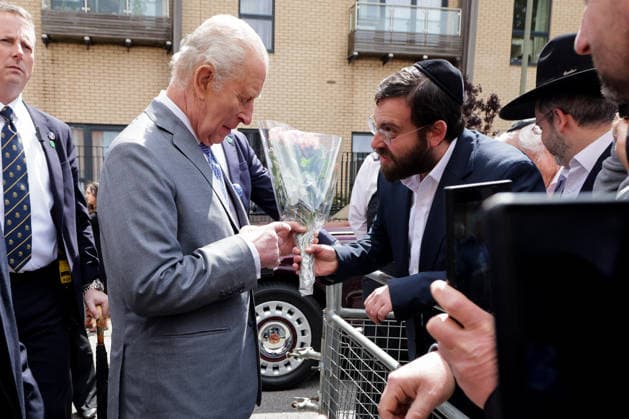 May 14, 2026, London, London, UK: London, UK. King Charles III meets members of Jewish community outside Jewish Care in Golders Green, London after meeting representatives of the Jewish community and local charities, following a series of antisemitic attacks, including a recent knife attack in the area, Wednesday, 29 April 2026. London UK - ZUMAl94_ 20260514_zaf_l94_048 Copyright: xDinendraxHariax