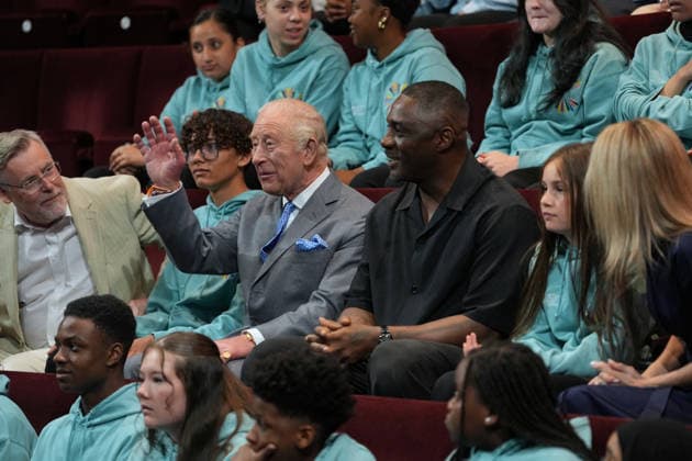 Britain Royals Britain s King Charles III joins English actor Idris Elba in meeting students taking part in workshops organised by National Youth Music Theatre (NYMT) at The Other Palace in London, Thursday, May 14, 2026., Credit:Avalon.red PA ROTA - B68 Avalon GBR, London  Copyright: xAvalon.redx xPAxROTAx-xB68x xAvalonx 1098913323