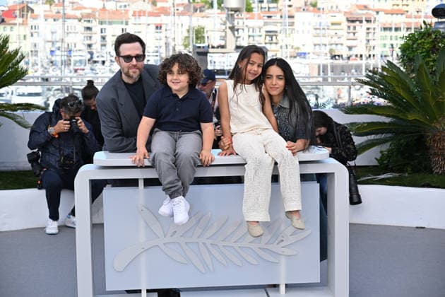 79th Cannes Film Festival: Quelques mots d amour (Words of Love) photocall CANNES, FRANCE - MAY 14: (L to R) French director and screenwriter Rudi Rosenberg, actor Aidan Djouadi, actress Ella Bedoucha and French actress Hafsia Herzi pose during a photocall for the film Quelques mots d amour (Words of Love) at the 79th edition of the Cannes Film Festival in Cannes, France on May 14, 2026. Mustafa Yalcin Anadolu Cannes France. Editorial use only. Please get in touch for any other usage.  Copyright: x2026xAnadoluxMustafaxYalcinx