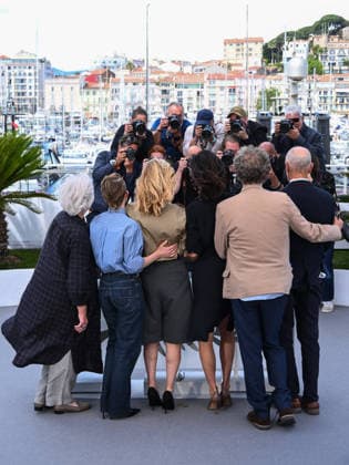 IPA84678290 - Cannes, 79th Cannes Film Festival 2026, day 2 - photocall of La Vie D Une Femme (A Woman s Life) - Pictured: Marie-Christine Barrault, MÃ lanie Thierry, LÃ a Drucker, Charline Bourgeois-Tacquet, Erri De Luca and Charles Berling  Copyright: xAlbertoxTerenghix xPoolxPhotoxEventsx07x 84678290