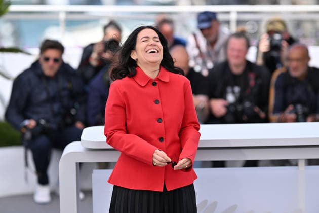 79th Cannes Film Festival: Tangles: A Story About Alzheimer s, My Mother and Me photocall CANNES, FRANCE - MAY 14: US actress Abbi Jacobson poses during a photocall for the film Tangles: A Story About Alzheimer s, My Mother and Me at the 79th edition of the Cannes Film Festival in Cannes, France on May 14, 2026. Mustafa Yalcin Anadolu Cannes France. Editorial use only. Please get in touch for any other usage.  Copyright: x2026xAnadoluxMustafaxYalcinx
