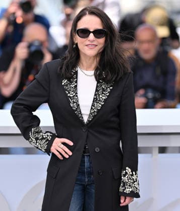 79th Cannes Film Festival: Tangles: A Story About Alzheimer s, My Mother and Me photocall CANNES, FRANCE - MAY 14: US actress Julia Louis-Dreyfus poses during a photocall for the film Tangles: A Story About Alzheimer s, My Mother and Me at the 79th edition of the Cannes Film Festival in Cannes, France on May 14, 2026. Mustafa Yalcin Anadolu Cannes France. Editorial use only. Please get in touch for any other usage.  Copyright: x2026xAnadoluxMustafaxYalcinx