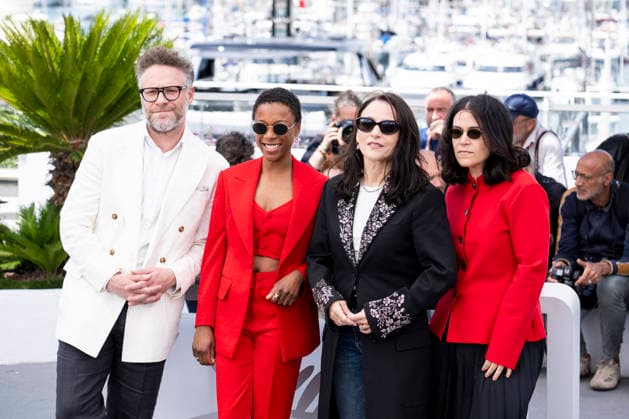 79th Cannes Film Festival Photocall of the movie -Tangles- Palais des Festivals - Cannes, France Seth Rogen;Samira Wiley;Julia Louis-Dreyfus;Abbi Jacobson 79th Cannes Film Festival Photocall of the movie -Tangles- Palais des Festivals - Cannes, France 14th May 2026 SGPItalia id 134688_025 *Not Exclusive  Copyright: xALFONSOxCATALANO SGPITALIAx