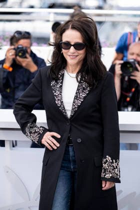 79th Cannes Film Festival Photocall of the movie -Tangles- Palais des Festivals - Cannes, France Julia Louis-Dreyfus 79th Cannes Film Festival Photocall of the movie -Tangles- Palais des Festivals - Cannes, France 14th May 2026 SGPItalia id 134688_025 *Not Exclusive  Copyright: xALFONSOxCATALANO SGPITALIAx