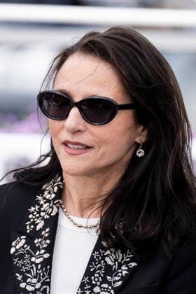 79th Cannes Film Festival Photocall of the movie -Tangles- Palais des Festivals - Cannes, France Julia Louis-Dreyfus 79th Cannes Film Festival Photocall of the movie -Tangles- Palais des Festivals - Cannes, France 14th May 2026 SGPItalia id 134688_025 *Not Exclusive  Copyright: xALFONSOxCATALANO SGPITALIAx