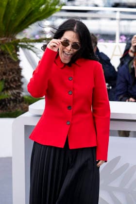 79th Cannes Film Festival Photocall of the movie -Tangles- Palais des Festivals - Cannes, France Abbi Jacobson 79th Cannes Film Festival Photocall of the movie -Tangles- Palais des Festivals - Cannes, France 14th May 2026 SGPItalia id 134688_025 *Not Exclusive  Copyright: xALFONSOxCATALANO SGPITALIAx