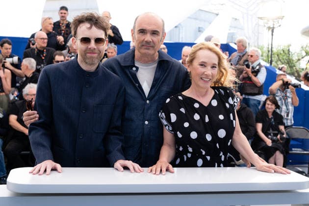 Cannes L Abandon Photocall LZ Antoine Reinartz, Mounira Barbouch, Emma Boumali, Ahlam Slama, Nedjim Bouizzoul, Mickaelle Paty and director Vincent Garenq attend the L Abandon Forsaken photocall during the 79th Cannes Film Festival in Cannes on May 14, 2026. Photo by Laurent Zabulon ABACAPRESS.COM Cannes  Copyright: xZabulonxLaurentx
