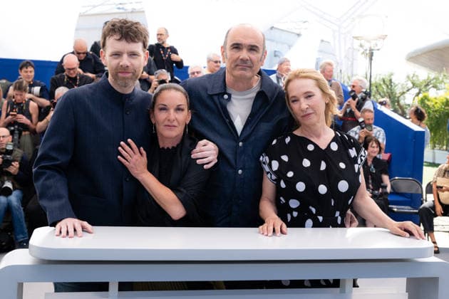Cannes L Abandon Photocall LZ Emmanuelle Bercot, Vincent Garenq, Mickaelle Paty and Antoine Reinartz attend the L Abandon Forsaken photocall during the 79th Cannes Film Festival in Cannes on May 14, 2026. Photo by Laurent Zabulon ABACAPRESS.COM Cannes  Copyright: xZabulonxLaurentx