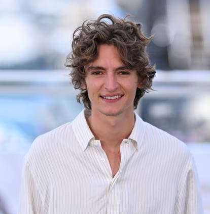 79th Cannes Film Festival: Tangles: A Story About Alzheimer s, My Mother and Me photocall CANNES, FRANCE - MAY 14: Canadian actor Vassili Schneider poses during a photocall for the film L’Age d Or (The Golden Age) at the 79th edition of the Cannes Film Festival in Cannes, France on May 14, 2026. Mustafa Yalcin Anadolu Cannes France. Editorial use only. Please get in touch for any other usage.  Copyright: x2026xAnadoluxMustafaxYalcinx