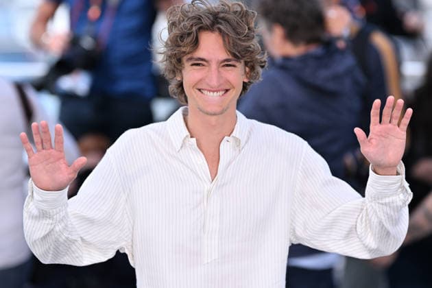 79th Cannes Film Festival: Tangles: A Story About Alzheimer s, My Mother and Me photocall CANNES, FRANCE - MAY 14: Canadian actor Vassili Schneider poses during a photocall for the film L’Age d Or (The Golden Age) at the 79th edition of the Cannes Film Festival in Cannes, France on May 14, 2026. Mustafa Yalcin Anadolu Cannes France. Editorial use only. Please get in touch for any other usage.  Copyright: x2026xAnadoluxMustafaxYalcinx