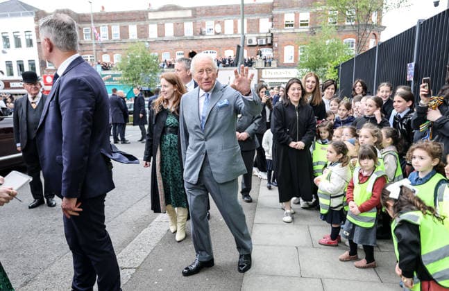 King Charles in Golders Green King Charles greets local residents in Golders Green in North London following the attack on Jewish residents., Credit:Richard Pohle PA ROTA - B68 Avalon  Copyright: xRichardxPohlex xPAxROTAx-xB68x xAvalonx 1098932208