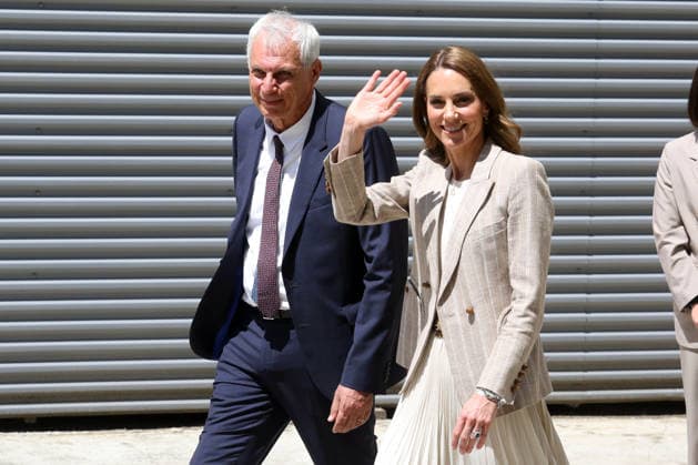 IPA84681579 - Reggio Emilia, 14 05 2026. Last stop of Princess Kate Middleton s tour at the Remida creative recycling center, as part of her tour of getting to know the reality of Reggio Children and its educational projects for children. In the photo Kate Middleton greets the people who came to see her  Copyright: xRobertoxBrancolinix xRobertoxBrancolini Ipax 84681579