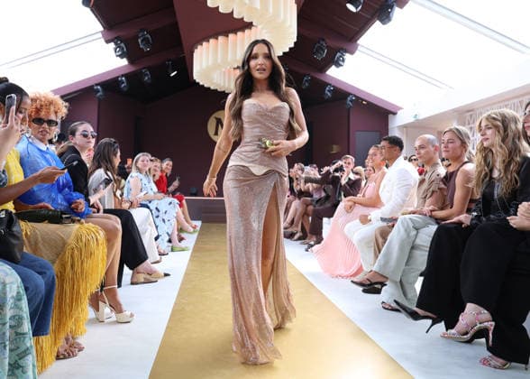 Magnum fashion show on the Magnum Cannes beach during the 79th Cannes International Film Festival, France, May 14, 2026 Denis Guignebourg Bestimage After announcing the launch of Maison Magnum®, haute couture opens its exceptional podium to A Castillon for an exclusive showcase on May 14 on the Magnum Cannes beach on the occasion of the 79th Cannes Film Festival. Previously at the heart of Maison Magnum® an inaugural fashion show artistically directed by L Roach and couture silhouettes imagined by V Weinsanto celebrating a shared vision of pleasure as a sensory experience, at the crossroads of gourmandise and creativity This new take on gourmandise through creativity and contemporary culture will be crowned by a memorable evening on Thursd  Copyright: xDenisxGuignebourgx xBestimagexDenisxGuignebourgx xBestimagex