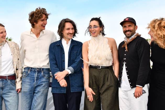 79eme Festival International du Film de Cannes Photocall du film LAge dOr 79th Cannes International Film Festival LAGE DOR photocall Bérenger Thouin, Souheila Yacoub and Vassili Schneider pose during LÂge DOr The Golden Age photocall Thomas Bohlen Starface 2026 05 12 456006 2026 05 14 Cannes France  Copyright: xThomasxBohlenx STAR_456006_014