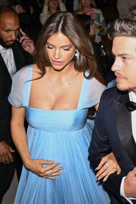 Barbara Palvin took advantage of the Cannes Film Festival to announce some happy news, putting an end to the pregnancy rumors Barbara Palvin and her partner Dylan Sprouse at the Hotel Martinez during the 79th Cannes Film Festival, France, on May 14, 2026 Gedeon Taieb Bestimage Barbara Palvin took advantage of the Cannes Film Festival to announce some happy news, putting an end to the pregnancy rumors Barbara Palvin and her partner Dylan Sprouse at the Hotel Martinez during the 79th Cannes Film Festival, France, on May 14, 2026 Cannes France  Copyright: xGedeonxTaiebx xBestimagexGedeonxTaiebx xBestimagex