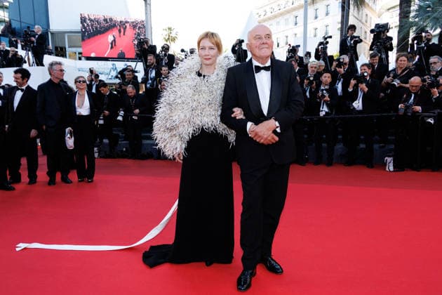 Sandra Hüller, Hanns Zischler Descente des marches du film Fatherland lors du 79ème Festival International du Film de Cannes, le 14 mai 2026 Jacovides Moreau Bestimage People leaving the red carpet for Fatherland at the 79th Cannes International Film Festival on May 14, 2026 Cannes France  Copyright: xJACOVIDES-MOREAUx xBESTIMAGExJACOVIDES-MOREAUx xBESTIMAGEx