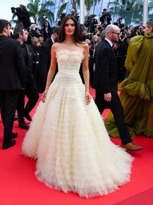 IPA84690712 - Cannes, 79th Cannes Film Festival 2026, evening 3 - red carpet of Fatherland. In the photo Sara Sampaio  Copyright: xManuelexMangiarottix xPoolxPhotoxEventsx07x 84690712