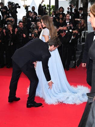 IPA84691291 - Cannes, 79th Cannes Film Festival 2026, evening 3 - red carpet of Histoires Paralleles (Parallel Tales). Pictured is pregnant Barbara Palvin, Dylan Sprouse  Copyright: xManuelexMangiarottix xPoolxPhotoxEventsx07x 84691291