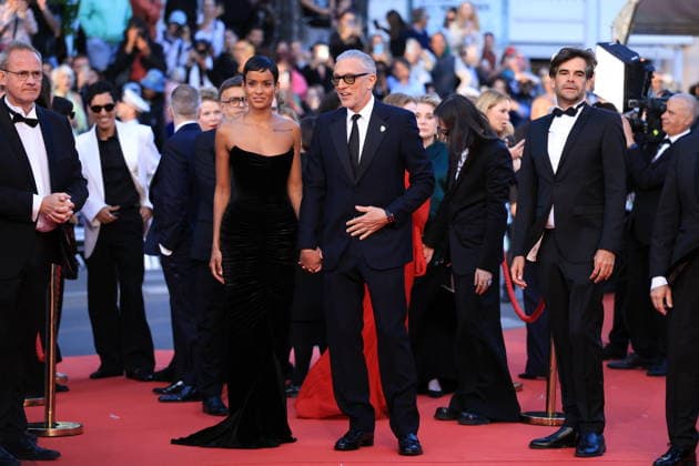 Cannes - Histoires Paralleles (Parallel Tales) Red Carpet Vincent Cassel and girlfriend Narah Baptista at the Histoires Paralleles (Parallel Tales) screening red carpet during the 79th annual Cannes Film Festival at Palais des Festivals on May 14, 2026 in Cannes, France. Photo by Jerome Domine ABACAPRESS.COM Cannes France  Copyright: xDominexJerome ABACAx