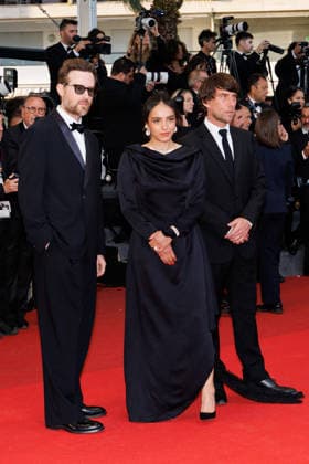 Guest, Hafsia Herzi, Hugo Sélignac Montée des marches du film Histoires parallèles lors du 79ème Festival International du Film de Cannes, le 14 mai 2026 Jacovides Moreau Bestimage Red carpet for Parallel tales at the 79th Cannes International Film Festival on May 14, 2026 unknown  Copyright: xJACOVIDES-MOREAUx xBESTIMAGExJACOVIDES-MOREAUx xBESTIMAGEx