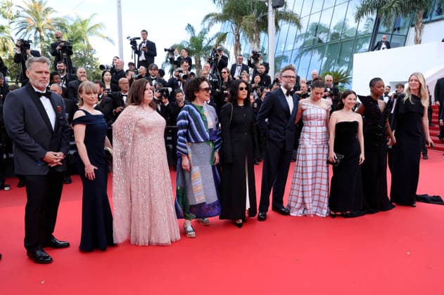 Steve Barnett, guest, Vicky Patel, guest, Abbi Jacobson, Seth Rogen, Lauren Miller Rogen, Sugar Lyn Beard, Samira Wiley and Leah Nelson at the premiere of the feature film Fatherland at the Festival de Cannes 2026 79 Cannes International Film Festival at the Palais des Festivals Cannes, 14 05 2026 Foto:xD.xBedrosianx xFuturexImagex fatherland_6559