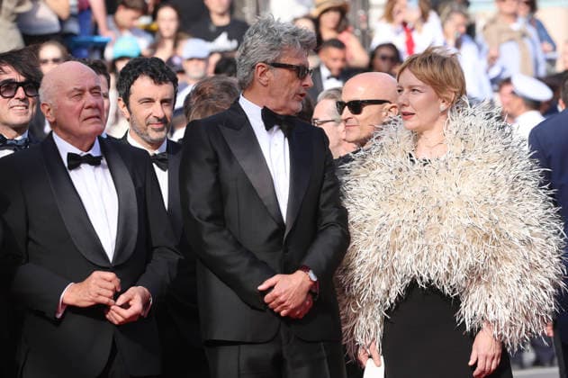 Hanns Zischler, Sandra Hüller and August Diehl at the premiere of the feature film Fatherland at the Festival de Cannes 2026 79 Cannes International Film Festival at the Palais des Festivals Cannes, 14 05 206 Foto:xD.xBedrosianx xFuturexImagex fatherland_6604