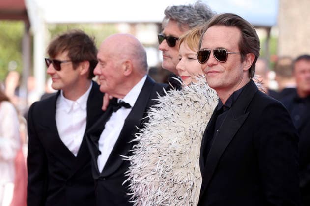 Lukasz Zal, Hanns Zischler, Pawel Pawlikowski, Sandra Hüller and August Diehl at the premiere of the feature film Fatherland at the Festival de Cannes 2026 79 Cannes International Film Festival at the Palais des Festivals Cannes, 14 05 206 Foto:xD.xBedrosianx xFuturexImagex fatherland_6608
