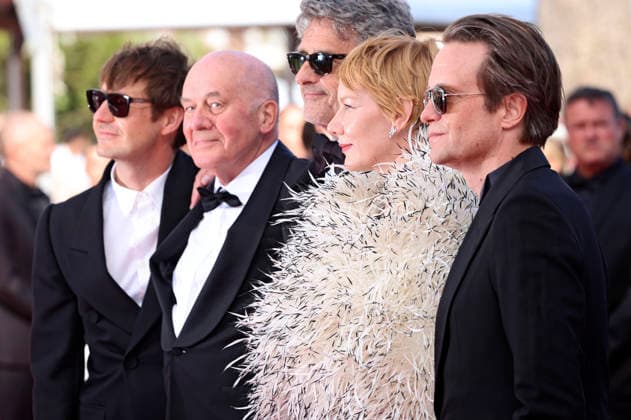 Lukasz Zal, Hanns Zischler, Pawel Pawlikowski, Sandra Hüller and August Diehl at the premiere of the feature film Fatherland at the Festival de Cannes 2026 79 Cannes International Film Festival at the Palais des Festivals Cannes, 14 05 206 Foto:xD.xBedrosianx xFuturexImagex fatherland_6609