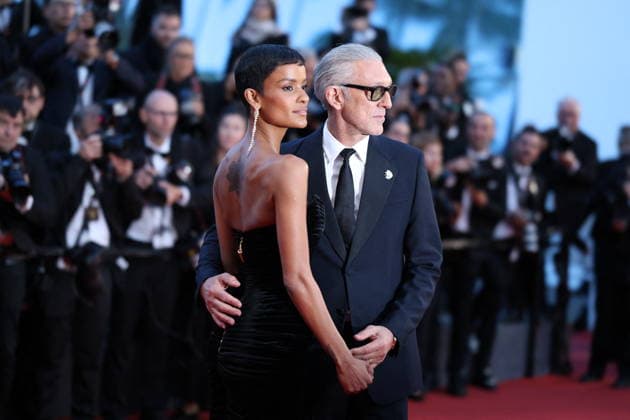 Cannes - Histoires Paralleles (Parallel Tales) Red Carpet Vincent Cassel and girlfriend, Narah Baptista at the Histoires Paralleles (Parallel Tales) screening red carpet during the 79th annual Cannes Film Festival at Palais des Festivals on May 14, 2026 in Cannes, France. Photo by Jerome Domine ABACAPRESS.COM Cannes France  Copyright: xDominexJerome ABACAx