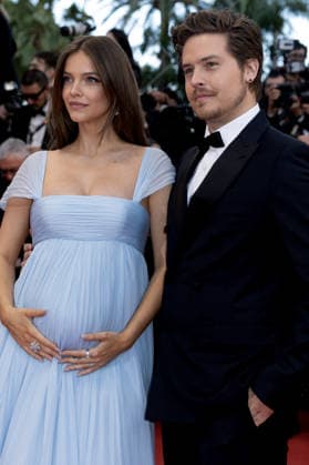 Pregnant Barbara Palvin and her husband Dylan Sprouse Montée des marches du film Histoires parallèles lors du 79ème Festival International du Film de Cannes, le 14 mai 2026 Olivier Borde Bestimage Red carpet for Parallel tales at the 79th Cannes International Film Festival on May 14, 2026 Cannes France  Copyright: xOLIVIERxBORDEx xBESTIMAGExOLIVIERxBORDEx xBESTIMAGEx