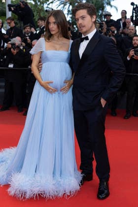 Pregnant Barbara Palvin and her husband Dylan Sprouse Montée des marches du film Histoires parallèles lors du 79ème Festival International du Film de Cannes, le 14 mai 2026 Olivier Borde Bestimage Red carpet for Parallel tales at the 79th Cannes International Film Festival on May 14, 2026 Cannes France  Copyright: xOLIVIERxBORDEx xBESTIMAGExOLIVIERxBORDEx xBESTIMAGEx