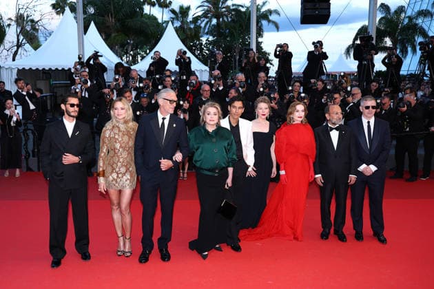 May 14, 2026, Cannes, Cote D azur, France: Cast of whom PIERRE NINEY, VIRGINIE EFFIRA, VINCENT CASSEL, CATHERINE DENEUVE, ISABELLE HUPPERT and ASGHAR FARHADI on the red carpet for the screening of PARALLEL TALES at the 79th Annual Cannes Film Festival at Palais des Festivals in Cannes, France Cannes France - ZUMAc179 20260514_zep_c179_083 Copyright: xMickaelxChavetx