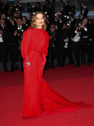 IPA84692639 - Cannes, 79th Cannes Film Festival 2026, evening 3 - red carpet of Histoires Paralleles (Parallel Tales). In the photo Isabelle Huppert  Copyright: xManuelexMangiarottix xPoolxPhotoxEventsx07x 84692639