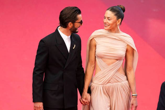 Cannes Histoires Paralleles Red Carpet EB French actor Pierre Niney and his partner Australian actress Natasha Andrews arrive for the screening of the film Histoires Paralleles (Parallel Tales) at the 79th edition of the Cannes Film Festival in Cannes, southern France on May 14, 2026.Photo by Eliot Blondet ABACAPRESS.COM Cannes France France  Copyright: xBlondetxEliot ABACAx