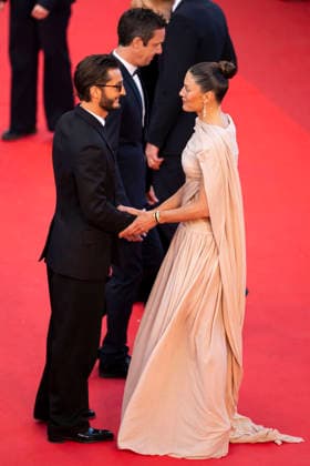 Cannes Histoires Paralleles Red Carpet EB French actor Pierre Niney and his partner Australian actress Natasha Andrews arrive for the screening of the film Histoires Paralleles (Parallel Tales) at the 79th edition of the Cannes Film Festival in Cannes, southern France on May 14, 2026.Photo by Eliot Blondet ABACAPRESS.COM Cannes France France  Copyright: xBlondetxEliot ABACAx