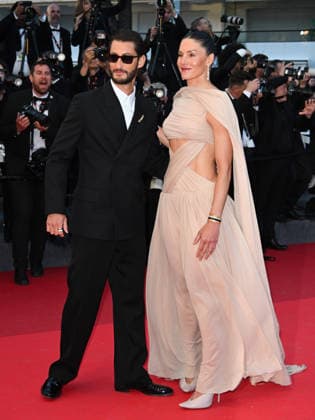 IPA84693664 - Cannes, 79th Cannes Film Festival 2026, evening 3 - red carpet of Histoires Paralleles (Parallel Tales). Pictured are Pierre Niney, Natasha Andrews  Copyright: xManuelexMangiarottix xPoolxPhotoxEventsx07x 84693664