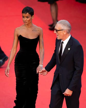 Cannes Histoires Paralleles Red Carpet EB French actor Vincent Cassel and his partner Brazilian model Narah Baptista arrive for the screening of the film Histoires Paralleles (Parallel Tales) at the 79th edition of the Cannes Film Festival in Cannes, southern France on May 14, 2026.Photo by Eliot Blondet ABACAPRESS.COM Cannes France France  Copyright: xBlondetxEliot ABACAx