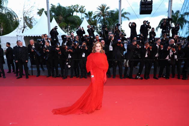 May 14, 2026, Cannes, Cote D azur, France: ISABELLE HUPPERT on the red carpet for the screening of PARALLEL TALES at the 79th Annual Cannes Film Festival at Palais des Festivals in Cannes, France Cannes France - ZUMAc179 20260514_zep_c179_106 Copyright: xMickaelxChavetx