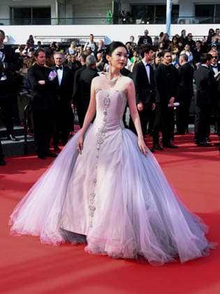 IPA84691380 - Cannes, 79th Cannes Film Festival 2026, evening 3 - red carpet of Fatherland In the photo: Ye Zhou  Copyright: xAlbertoxTerenghix xPoolxPhotoxEventsx07x 84691380